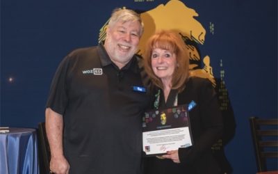 Kathleen Schofield and STEM2Hub-Pathway Partner of the Year